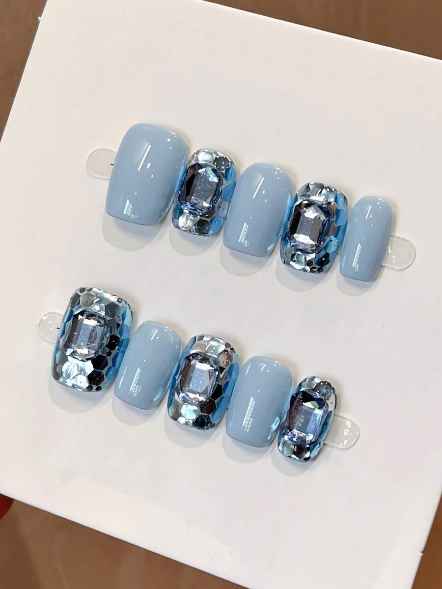 10pcs Light Blue Daily Minimalist Elegant Style Sequin Rhinestone Short Handmade Detachable Fake Nails For Women And Girls, Gift With Storage Box - 淺藍色 - 查看 1