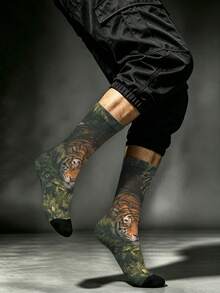 1 Pair Vintage Forest Jungle Tiger & Green Plant Illustration All-Over Print Mid-Calf Socks, Unisex Couple Socks For Travel, Black Reinforced Wear-Resistant Toe, Breathable Skin-Friendly High Elastic, Suitable For Denim Shorts, Cargo Pants, Dress Pants, Loafers, Slippers, Casual Commute Campus Student Socks, Beach Vacation Outfit, Outdoor Outing, Summer Party Gift, Random Print Position - Multicolor - View 8