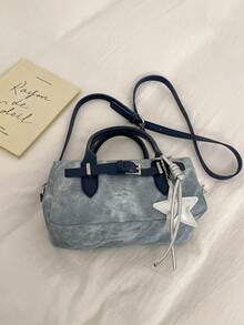 Nuevo bolso de mano de estilo coreano con bloques de color en denim para mujeres, bolso de hombro versátil, bolso pequeño de moda para ir al trabajo, bolso bandolera premium con colgante - Azul - Ver 7