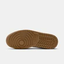 Nike New  1 Low Retro Sneakers Women's Retro Low-Top Sneakers - Beige - View 8