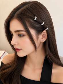 Round Metal Hair Clip For Bangs, Women's Forehead Side Clip, Hair Ornament, Rhinestone Hair Clip - Silver - View 2