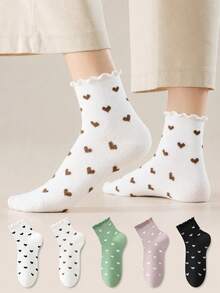 ZUJO 4 Pairs Women's Short Socks, Heart Pattern Wavy Edge, Simple & Comfortable, Suitable For All Seasons - Multicolor - View 3