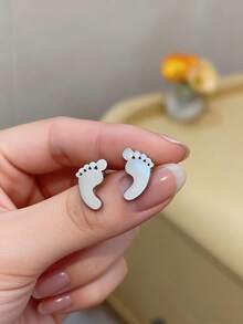 Simple Flat Baby‑Footprint Earrings Made From Hypoallergenic Stainless‑Steel, Thoughtful Keepsake Jewellery For Mothers. - Footprint Memorial Stud Earrings - View 8