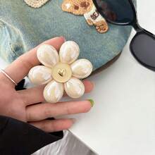 Hyuna Style Floral Back-Attached Phone Stand Air Cushion Pouch, Korean Ins Desktop Support, Creative Stable Portable - Multicolor - View 7