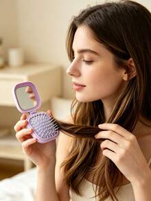 1 pièce Brosse à cheveux carrée pliable en plastique pastel kawaii avec miroir intégré, mini peigne de poche portable pour démêler les cheveux avec coussinet, accessoire de coiffure antistatique, indispensable pour les voyages, l'utilisation quotidienne, les rendez-vous, le camping, les activités de plein air et les vacances - Plusieurs styles - Voir 3