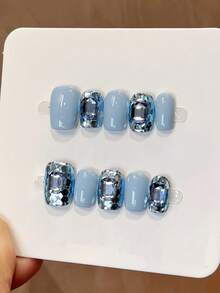 10pcs Light Blue Daily Minimalist Elegant Style Sequin Rhinestone Short Handmade Detachable Fake Nails For Women And Girls, Gift With Storage Box - 淺藍色 - 查看 2