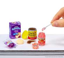 MGA Entertainment MGA Miniverse Make It Mini Series 3 Mini Collectibles, Mystery Blind Box Packaging, DIY Handmade Resin Figurines, Kitchen Realistic Food, Creative And Novel, Non-Edible, Collector Grade (Random) - Multicolor - View 9