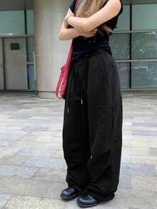 Celana Sweatpants Kargo Gaya Amerika Musim Panas Longgar Kasual Kaki Lebar dengan Tali Serut di Pinggang - Hitam - View 1