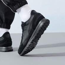 PUMA Road Rider - Sepatu Kasual Low-top yang Nyaman, Sederhana, Tahan Lama, dan Bernapas, Unisex, Hitam - Hitam - View 3