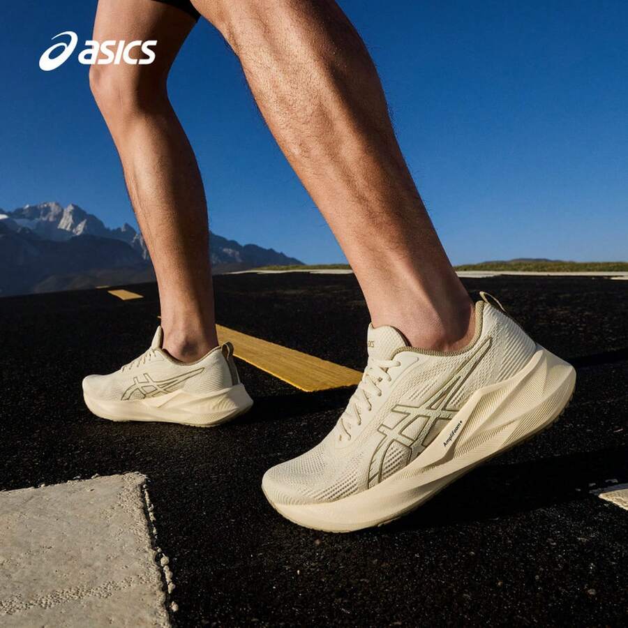 Asics Women Running Shoes - 米色 - 查看 1