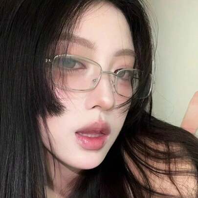 復古小框 Y2K 銀色框架眼鏡，透明鏡片裝飾眼鏡，中性日系金屬全框眼鏡