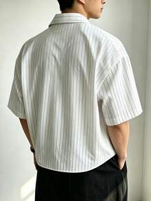WAIT HIM 男士復古直條紋短袖襯衫，春夏輕量透氣寬鬆版型鈕扣襯衫，休閒剪裁度假風襯衫 - 白色 - 查看 3