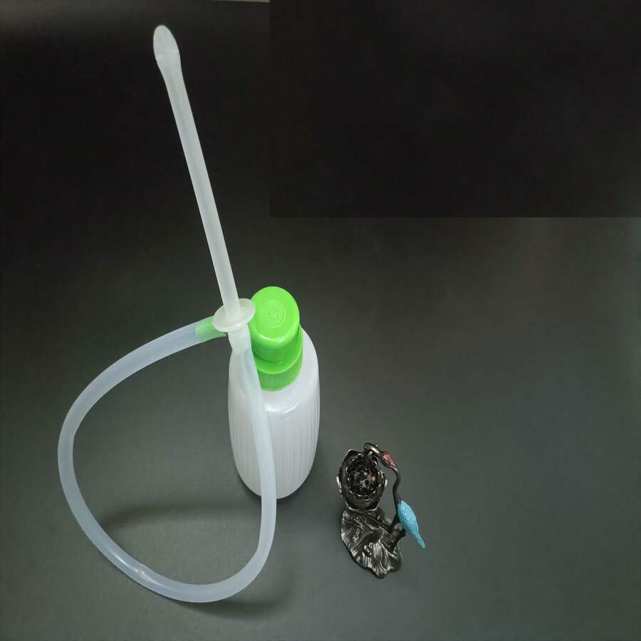 Hand Press Feminine Cleansing Irrigator Bottle, Extended Hose Design Reusable Vaginal Douche, Comfort Continuous Water Flow For Women Intimate Area Hygiene Care