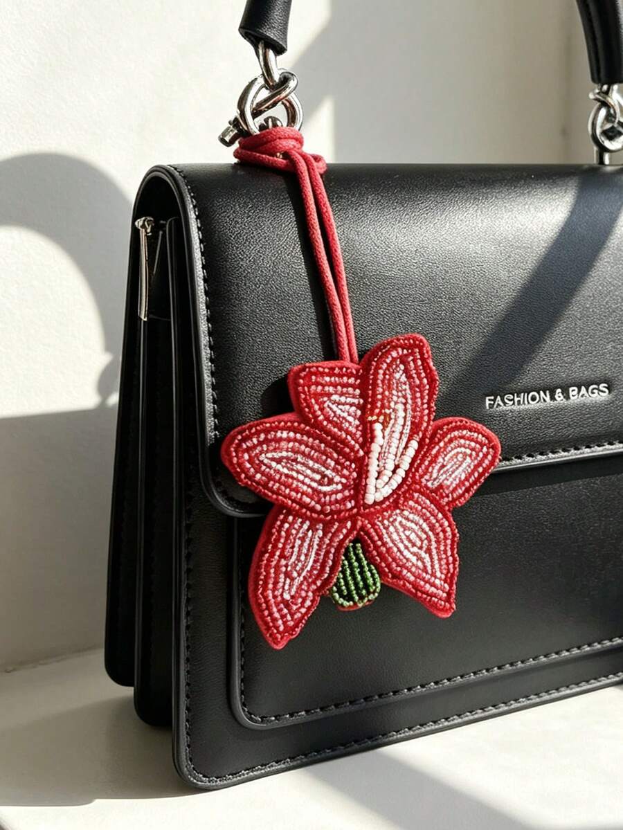 1件百合花吊墜花朵飾品,可愛背包裝飾、單肩包配件、汽車掛飾、行李配件,生日禮物 - 彩色 - 查看 1