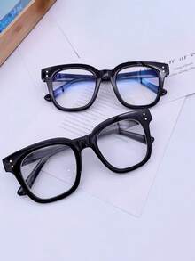 Blue-Light Blocking Glasses: Featuring Retro, High-Definition Lenses, These Are Suitable For Daily Wear And Gaming By Both Men And Women. Designed To Fit Smaller Face Shapes, They Effectively Relieve Eye Strain Caused By Prolonged Viewing Of Computer - View 3