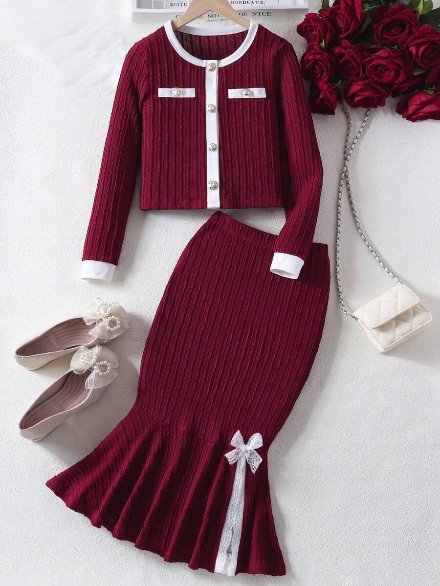 Conjunto de 2 piezas de niña con cárdigan de manga larga de punto con bloqueo de color, con volantes de encaje y decoración de moño, y falda maxi - Burdeos - Ver 1