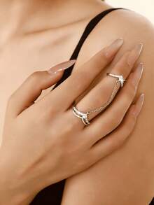 Exquisite Luxury V-Shaped Double Opening Chain Ring Set, Suitable For Women To Wear At Banquets, Parties And Festive Occasions - V-shaped Midi Ring - View 2