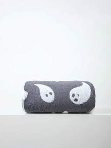 1pc Polyester Grey Bath Towel Or Kitchen Small Towel, Thin, Halloween Ghost Pattern, Unisex, All-Season, Quick-Dry Absorbent, Suitable For Bathroom, Holiday Gift, School, Outdoor Travel, Home Decor, Beach - Dark Grey - View 3