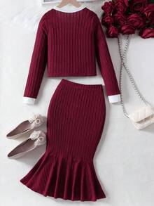 Conjunto de 2 piezas de niña con cárdigan de manga larga de punto con bloqueo de color, con volantes de encaje y decoración de moño, y falda maxi - Burdeos - Ver 2