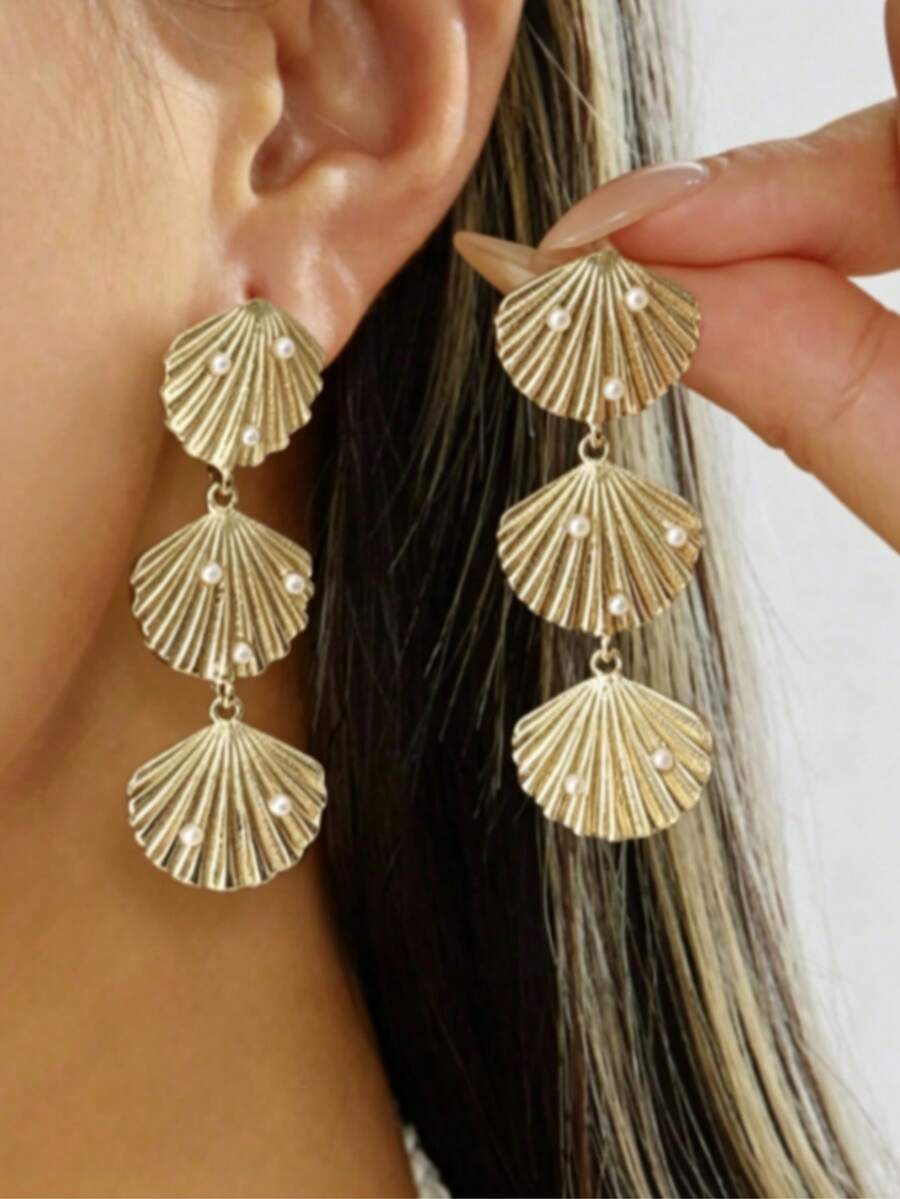 1 par de pendientes exagerados de varias capas dorados para niña, estilo de nicho asimétrico con diseño de concha ondulada colgante - Multicolor - Ver 1