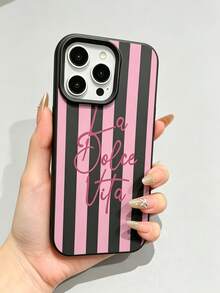 Casing Ponsel "La Vita" Bergaris Hitam & Merah Muda Modis dan Dapat Dipersonalisasi, Pelindung Anti-Selip dan Anti-Jatuh, Kompatibel dengan iPhone 18/18Pro/18ProMax/17/17Pro/17ProMax/16/16Pro/16ProMax/15/15Pro/15ProMax/14/13/12/11 - MultiWarna - View 4