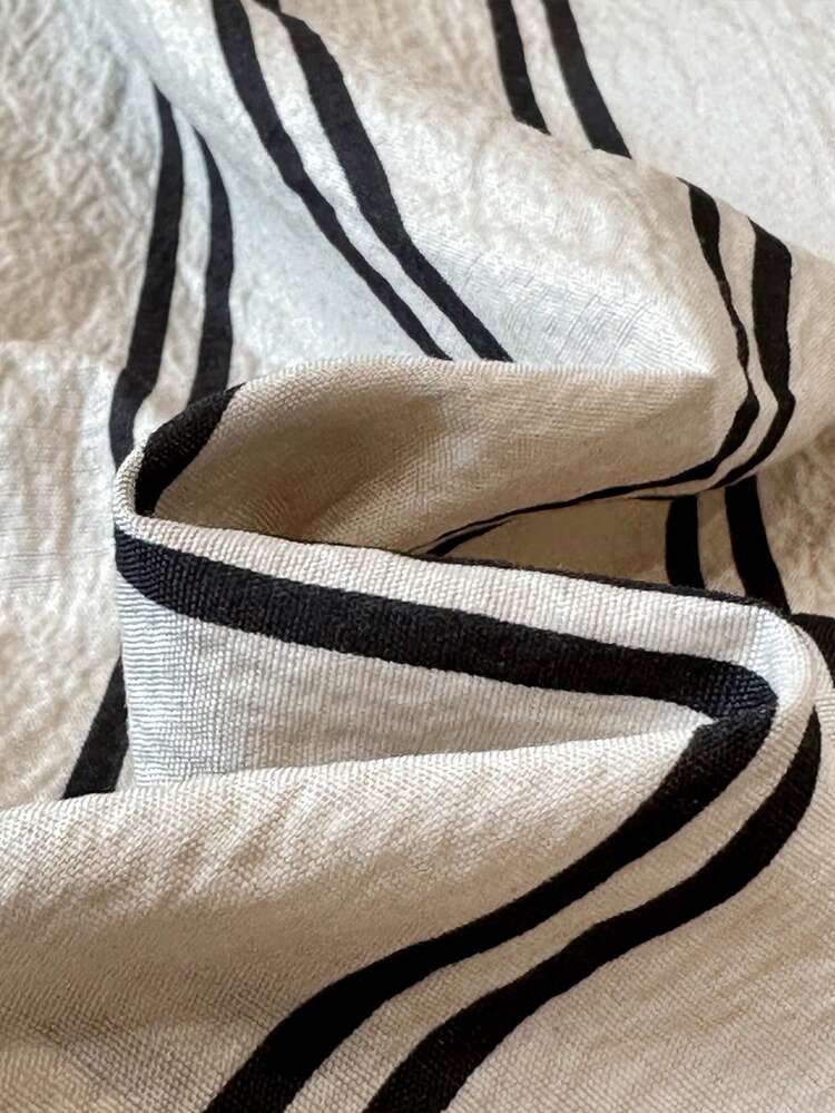 1pc Shell Embroidery Summer Thin Quilt, Striped Pattern Crinkled Gauze Summer Bedding, Suitable For Bedroom, Guest Room, Hotel, Dormitory, Machine Washable Summer Quilt, Quilt Only, Pillowcase Not Included - Flax White - View 2