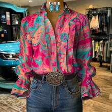 Women's Retro Vivid Floral Blouse - Vibrant Pink And Teal Abstract Print Shirt With Ruffle Trim Placket And Feminine Flared Ruffled Cuffs Tops - 紅色 - 查看 7