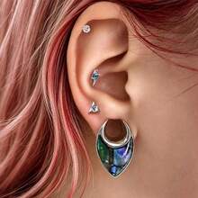 1PC ASTM F136 Titanium Flat Back Studs Triangle Pyramid Threadless Lip Ring Helix Conch Tragus Piercing Jewelry - Threadless - View 4