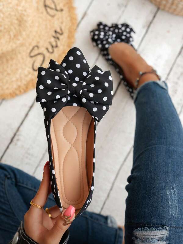 Vintage Black & White Polka Dot Bow Pointed Toe Flat Shoes For Women, Soft Sole Low Vamp Versatile Commute Pumps, Spring/Summer New French Retro Polka Dot Bow Flat Shoes, Classic Black & White Polka Dot Soft Sole Pointed Toe Low Vamp Shoes, Gentle Style Women's Shoes, Vintage Polka Dot Bow Flat Shoes For Women, Classic Polka Dot Soft Sole Pointed Toe Low Vamp Shoes, Daily Versatile Women's Shoes