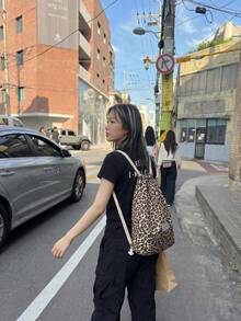 豹紋 Y2K 抽繩後背包，輕量休閒抽繩包，適合日常通勤、運動、海灘與旅行、返校使用，女款時尚可愛後背包 - 彩色 - 查看 3