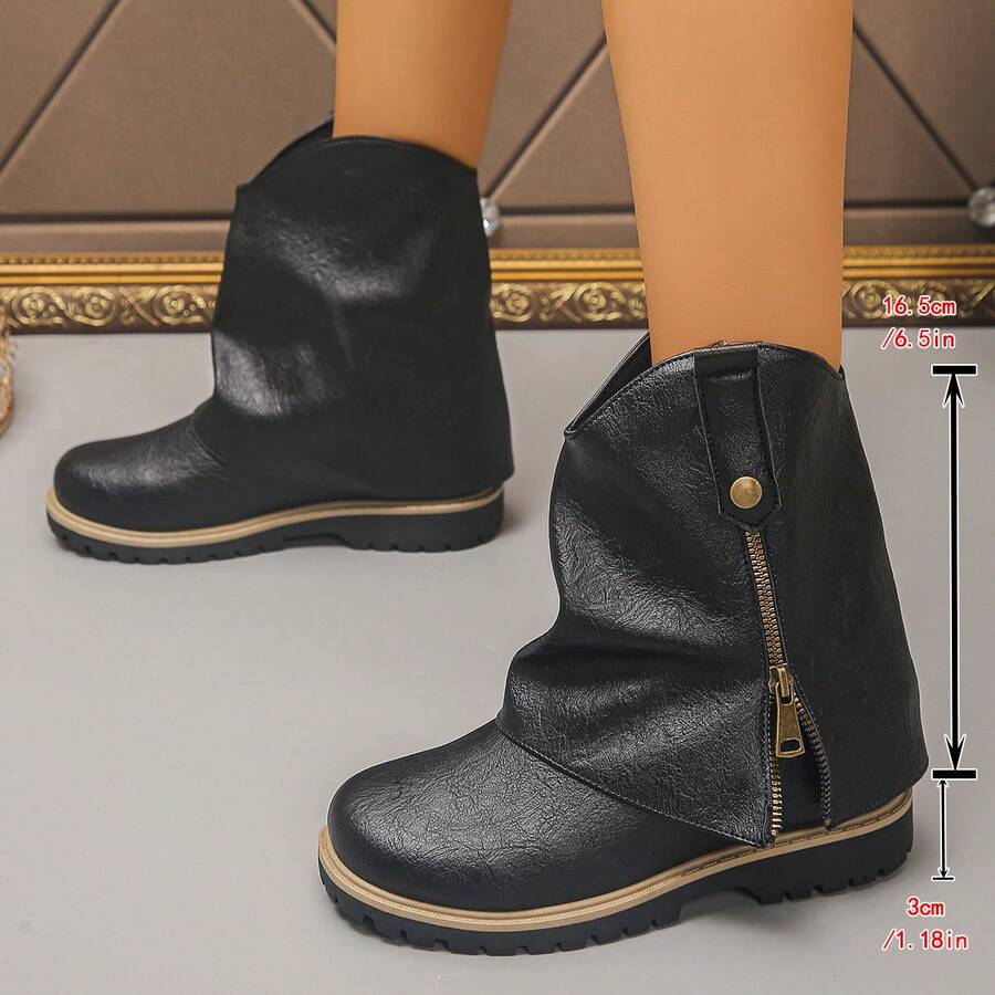 Botas Femininas de Cano Médio com Salto Anabela, Slip-On, Aumento de Altura Oculto, Decoração com Zíper Lateral e Design Franzido, Botas Casuais Versáteis - Preto - Visão 1
