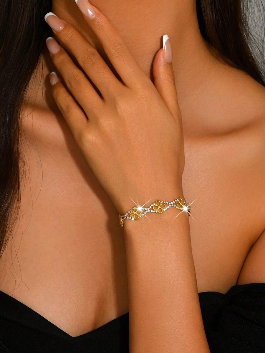 Minimalistiskt armband med ihålig design, mjukt och mångsidigt, gnistrande nischaccessoar för pendling och dejtatmosfär - 1955 Guld-HB - Visa 1