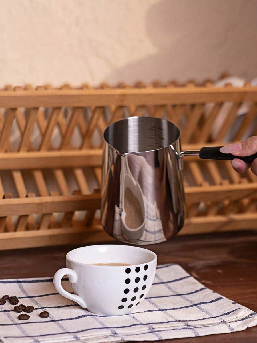 Haus Hana 1 件不锈钢拿铁艺术杯带刻度、手柄、壶嘴和长棒蜡勺 350ml/600ml 学校用品返校 - 銀色 - 查看 1
