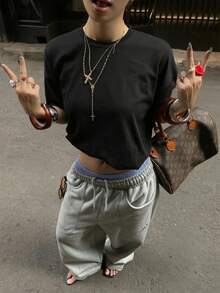 Women's Round Neck Short Sleeve T-Shirt, Summer New Solid Color Casual Versatile Loose Top, Fashion Daily Wear - Black - View 1