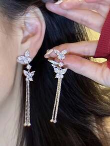 1 Pair Of Fashionable Personalities Exquisite And Sweet Butterfly Shaped Earrings Suitable For Women's Daily Commuting ﻿ - Silver - View 2