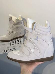 ISA New 2026 Women's High-Top Sneakers, Casual Style, With Concealed Wedge Heel And Matching Colours. - 糯米白色 - 查看 2
