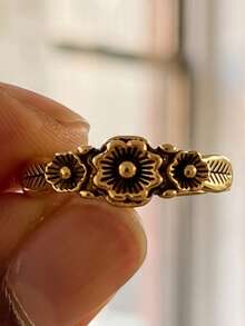 Bohemian Flower Leaf Carved Ring For Women Vintage Golden Tone Stackable Statement Ring Daily Mother's Day Birthday Anniversary Gifts - Golden - View 3