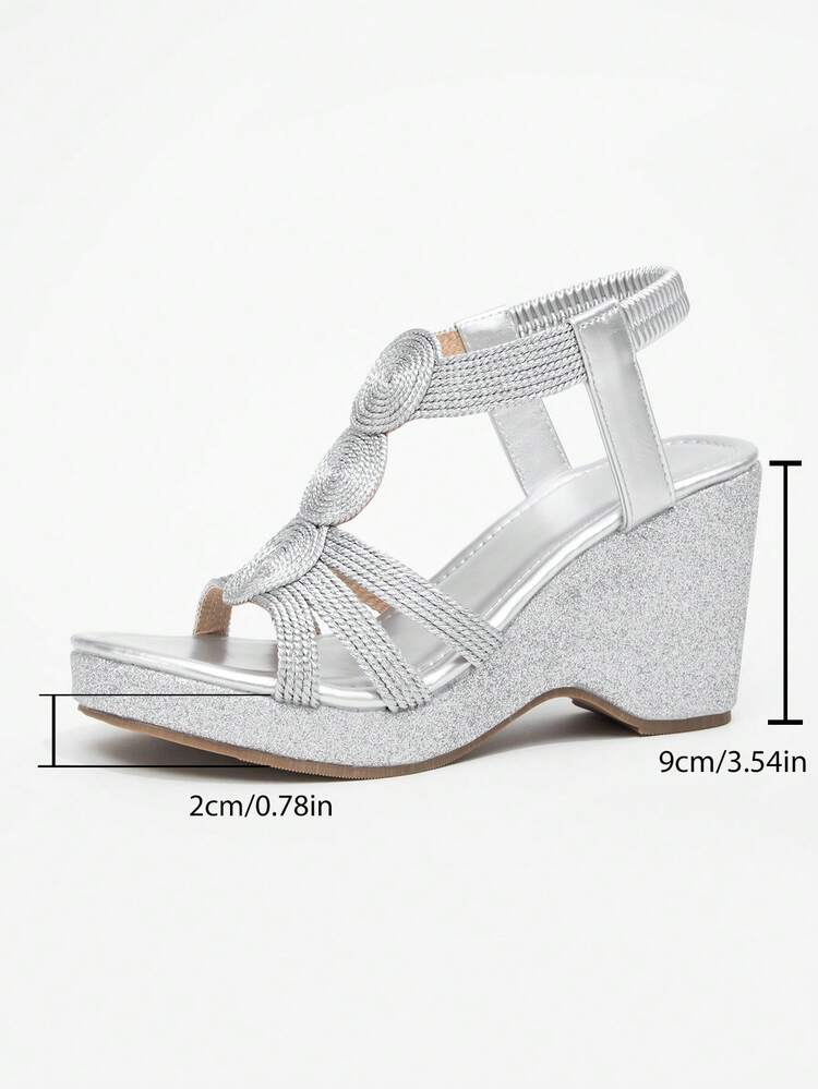 Sandal wedges anyaman spiral tiga lapis perak elegan untuk wanita, desain sol tebal berkilau dengan tali belakang elastis dan ujung terbuka, cocok untuk pernikahan, pesta, bepergian, kantor, dan pemakaian sehari-hari di musim panas. - Perak - View 7