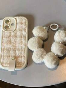 极简主义毛绒拼布米色和白色手机壳适用于 Apple 17pro/16、14pro、秋冬女款、13 毛茸茸手链、15pro 毛绒腕带、14promax、11 - 白色 - 查看 6