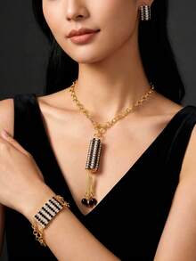 3PS Jewelry Set Necklaces For Women Full Glass Diamond Style Exaggerated Stripe Design Necklace & Earrings Set For Women, Perfect For Parties - C - View 4