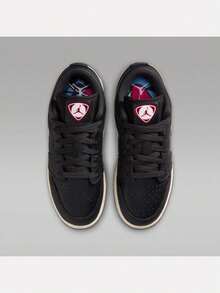 Teenager AIR JORDAN 1 LOW SE (GS) Basketball Shoes Low-Top IR1142-001 - Black and White - View 6