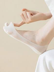 New Summer Lightweight Breathable Invisible Boat Socks Women's Japanese Style Silicone Anti-Slip Toe Separator Socks Seamless Toe Separator Socks - Multicolor - View 3