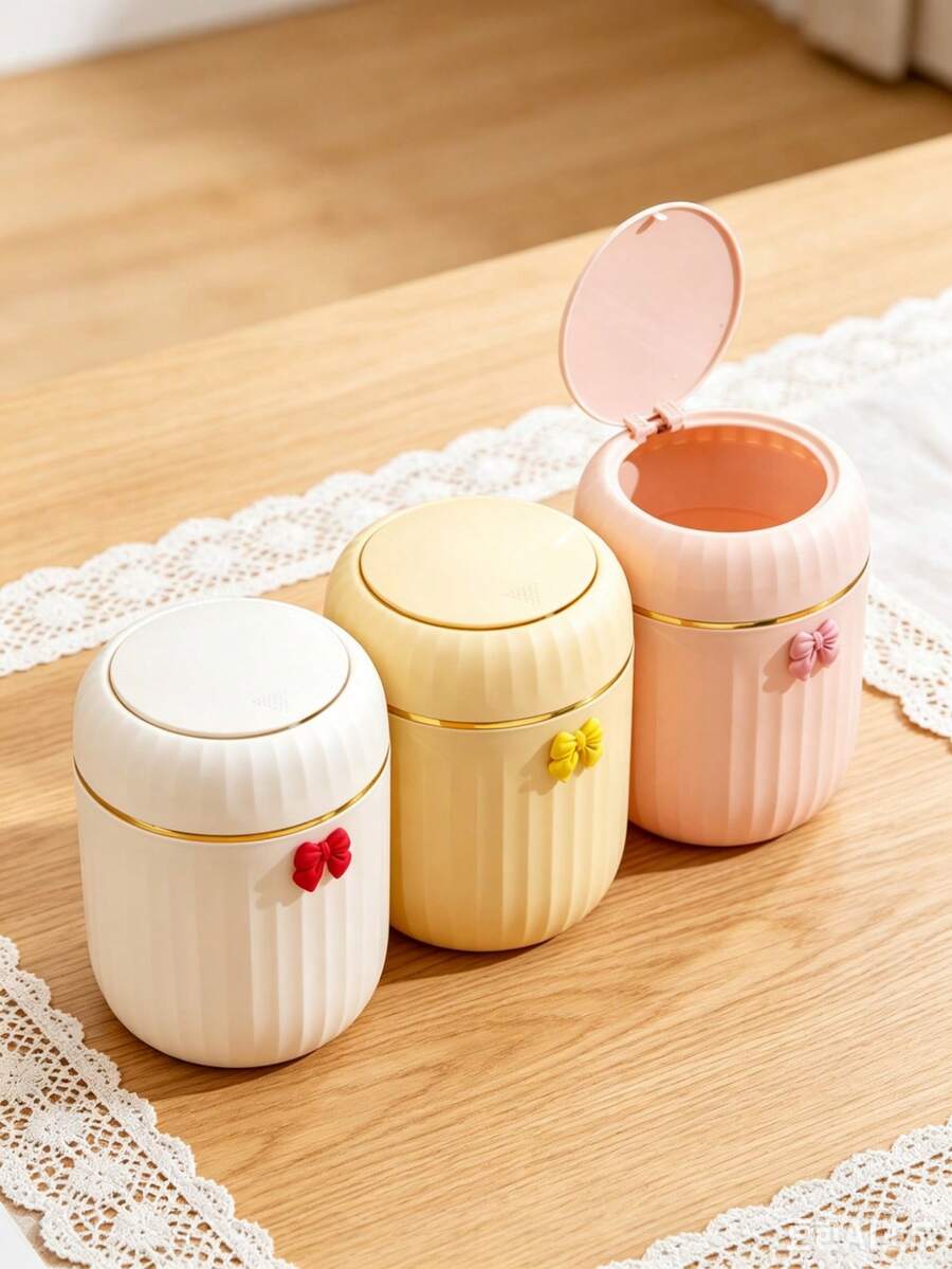 Mini Office Trash Can With Lid And Decorative Bow, Plastic Rotating Lid, Non-Electric Cylindrical Design, Suitable For Home, Office, Kitchen, Bedroom Vanity And Daily Use, Fashionable Portable Express Trash Can, With Lid And Bow Decoration, Mini Desk Trash Can, With Lid Home Trash Can, Suitable For Office, Living Room Or Office Storage, Home Office And Drawer Organization