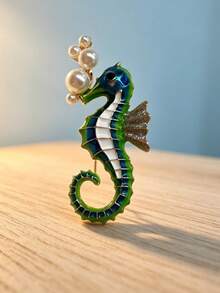 1pc Ocean Vacation Spring/Summer Fashion Inlaid Faux Pearl Small Seahorse Enamel Oil Drop Decor Women's Brooch Lapel Pin Suitable For Daily Outings And Clothing Matching - Seahorse Brooch - View 1