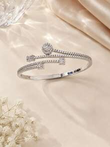 1pc Women's Bracelet, Fashionable Luxury Inlaid Synthetic Zirconia Bracelet, High-End Design, Elegant Elegant, Simple And Versatile - Bracelet - View 5