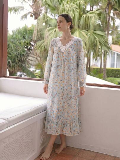 RS Pajama1 蕾絲V領長袖對比色蕾絲浪漫優雅印花睡袍，秋冬款