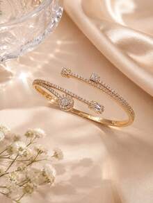 1pc Women's Bracelet, Fashionable Luxury Inlaid Synthetic Zirconia Bracelet, High-End Design, Elegant Elegant, Simple And Versatile - Bracelet - View 2
