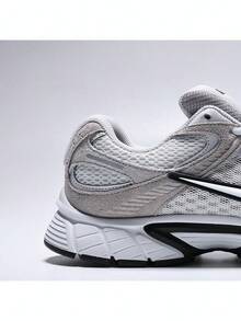 Sepatu Sneakers Kasual Low-Top NIKE V5 RNR SUEDE 2 Pria IX0702-103 - Hitam dan Putih - View 5