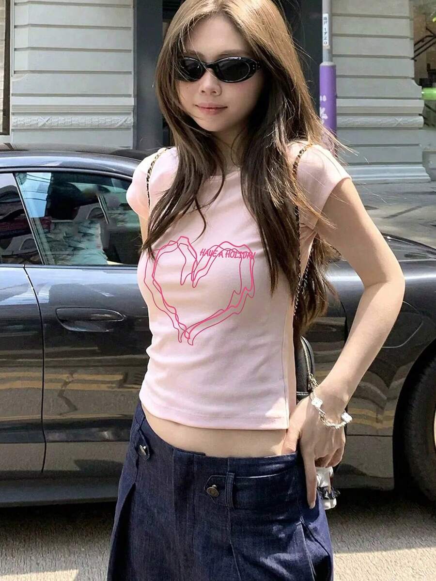 女款圓領短袖T恤,夏季新款愛心圖案與字母印花,時尚休閒百搭修身短版上衣,粉紅色 - 粉色 - 查看 1