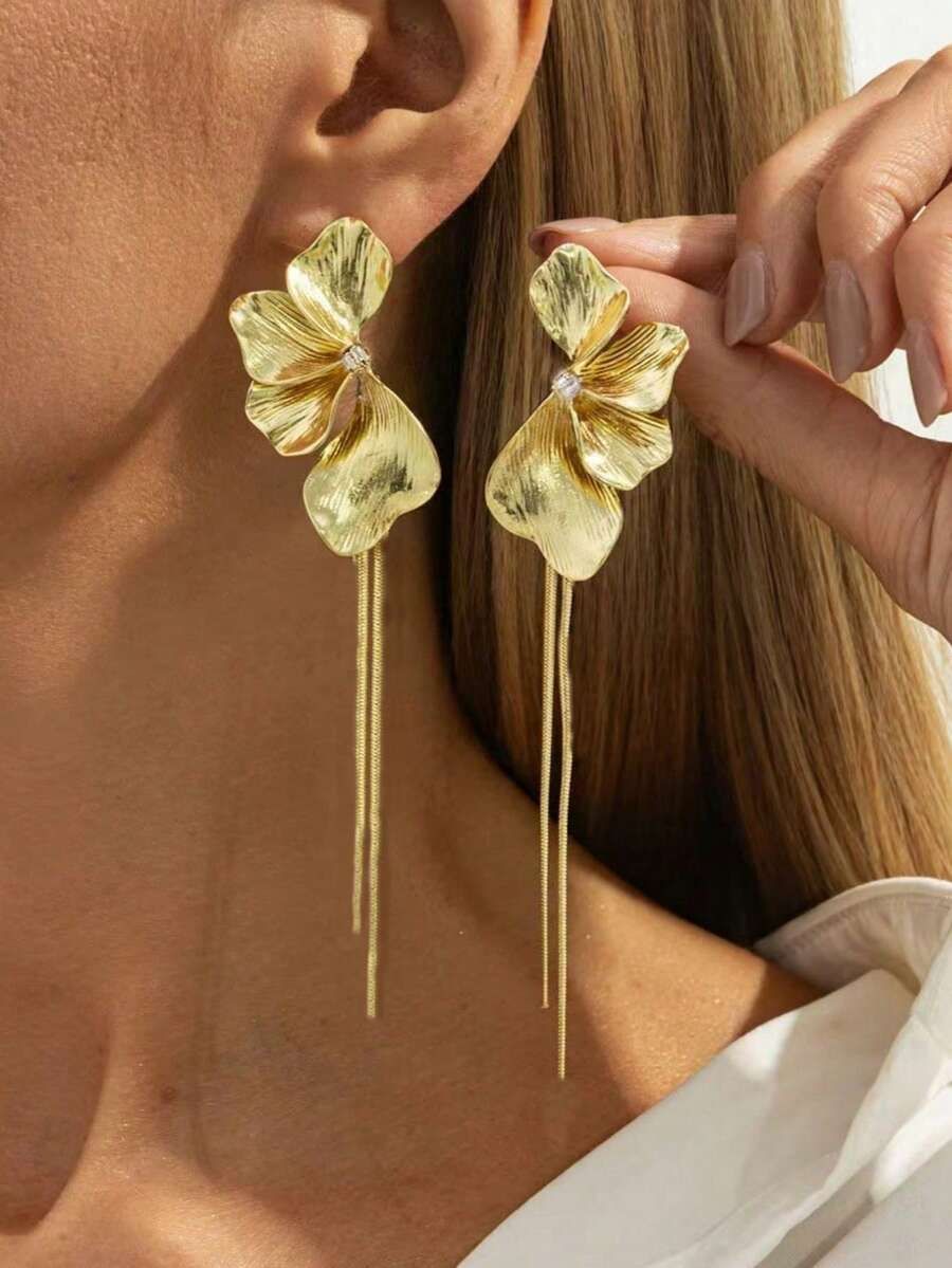 1 Pasang Anting Rumbai Panjang Bunga Logam Emas Baru dengan Rhinestone, Anting Modis Unik dan Serbaguna untuk Pemakaian Sehari-hari Wanita - subang - View 1